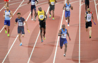 NEWS - London Leichtathletik WM: Usain Bolt verabschiedet sich mit einem "Purzelbaum"