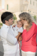 PEOPLE - Stolze Eltern: Francois und Theresa von Orleans stellen Prinz Philippe vor