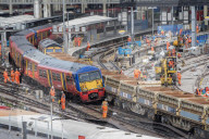 NEWS - Zug kollidiert mit Zug an der Waterloo Station