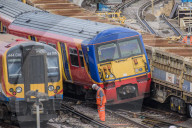 NEWS - Zug kollidiert mit Zug an der Waterloo Station