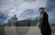 NEWS - England: Theresa May besucht die Marines in Portsmouth
