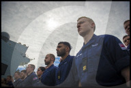 NEWS - England: Theresa May besucht die Marines in Portsmouth
