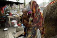 NEWS - Bangladesh: Leben mit dem Hochwasser