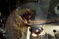 NEWS - Bangladesh: Leben mit dem Hochwasser