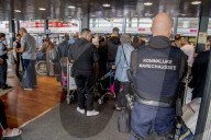 NEWS - Rotterdam: Verstärkte Sicherheitskontrollen am Flughafen führen zu Wartezeiten