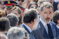 NEWS - Terrorattacke in Barcelona: Mariano Rajoy und König Felipe gedenken den Opfern