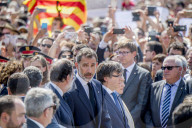 NEWS - Terrorattacke in Barcelona: Mariano Rajoy und König Felipe gedenken den Opfern
