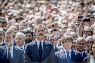 NEWS - Terrorattacke in Barcelona: Mariano Rajoy und König Felipe gedenken den Opfern