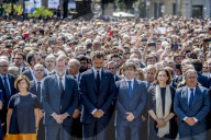 NEWS - Terrorattacke in Barcelona: Mariano Rajoy und König Felipe gedenken den Opfern