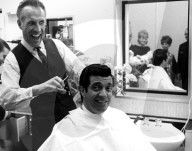 PEOPLE - Schauspieler Bruce Forsyth im Alter von 89 gestorben