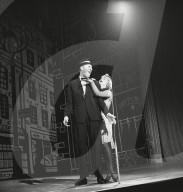 PEOPLE - Schauspieler Bruce Forsyth im Alter von 89 gestorben