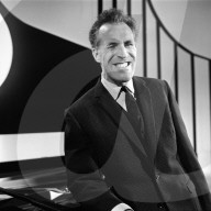 PEOPLE - Schauspieler Bruce Forsyth im Alter von 89 gestorben