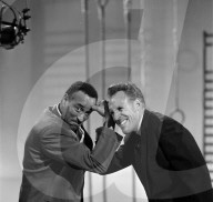 PEOPLE - Schauspieler Bruce Forsyth im Alter von 89 gestorben