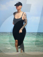 PEOPLE - Amber Rose kühlt sich mit ihren Kids in Miami ab