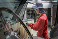 REPORTAGE - Südkorea: Alter SUV wird zur Luxuskarosse getuned