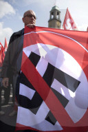 NEWS - Berlin: Gegendemo Neonazi-Marsch