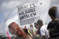 NEWS - Berlin: Gegendemo Neonazi-Marsch