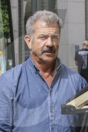PEOPLE - Mel Gibson und Vince Vaughn bei Dreharbeiten zum Film Dragged Across Concrete in Vancouver