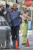 PEOPLE - Mel Gibson und Vince Vaughn bei Dreharbeiten zum Film Dragged Across Concrete in Vancouver