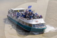 NEWS -  London: 'Anti Brexit Schiff' auf der Themse