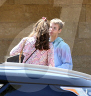 PEOPLE - Justin Bieber trifft sich mit Maria Shriver in Malibu