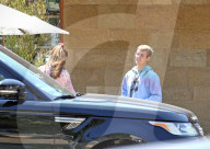 PEOPLE - Justin Bieber trifft sich mit Maria Shriver in Malibu