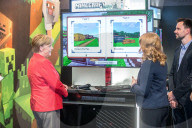 NEWS - Angela Merkel bei der Eröffnung der Gamescom in Köln