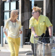 PEOPLE - Sex Pistol Sänger John Lydon und Nora Forster im Partner Look