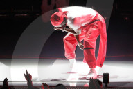 PEOPLE - MTV Video Music Awards: Die Show