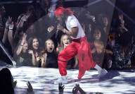PEOPLE - MTV Video Music Awards: Die Show