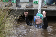 FEATURE - Schnorchel Wettbewerb in Llanwrtyd Wells