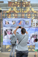 PEOPLE - Blumen für die verstorbene Prinzessin Diana zum 20. Todestag