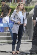 PEOPLE - Melissa Benoist am Set von Supergirl