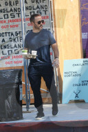 PEOPLE - Jeremy Piven gönn sich einen Smoothie to go