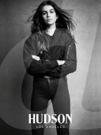 PEOPLE - Kaia Gerber wirbt für Hudson Jeans 