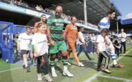 PEOPLE - London: Game4Grenfell Wohltätigkeits Match