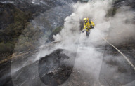 NEWS - Kalifornien: Waldbrände bei Los Angeles