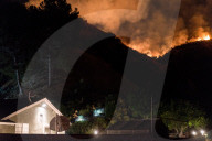 NEWS - Kalifornien: Waldbrände bei Los Angeles