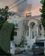 NEWS - Kalifornien: Waldbrände bei Los Angeles