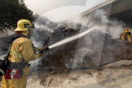 NEWS - Kalifornien: Waldbrände bei Los Angeles