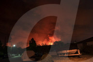 NEWS - Kalifornien: Waldbrände bei Los Angeles
