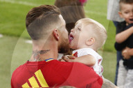 PEOPLE - Sergio Ramos kriegt Besuch von seiner Familie bei Training in Madrid 