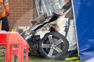  FEATURE - Auto rammt Loch in ein Haus - das Ausmass