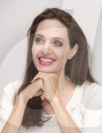 PORTRAIT - Angelina Jolie
