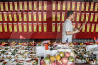 FEATURE - Indonesien: Hungry Ghost Festival