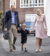 PEOPLE - Prinz George's erster Schultag