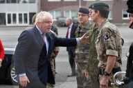 NEWS - Boris Johnson besucht britische NATO-Truppen