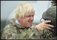 NEWS - Boris Johnson besucht britische NATO-Truppen