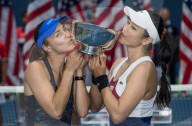 NEWS - Tennis US Open: Martina Hingis gewinnt Doppel-Titel