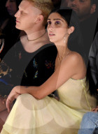 PEOPLE - Lourdes Leon in der Frontrow an der Jeremy Scott Show in New York